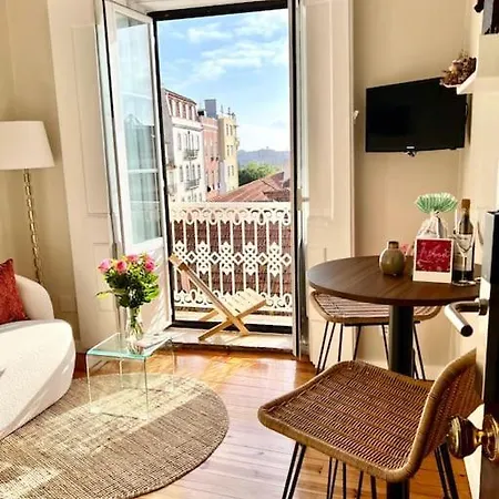 Stylish City Apartment & Sunrise From Your Sofa - Top Stay! Lissabon Buitenkant foto
